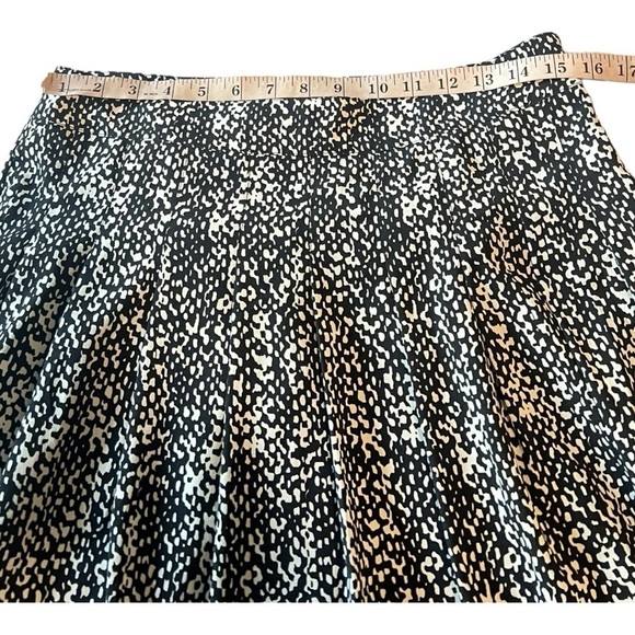 Talbots Black White Patterned Pleated Silky Knee Length Full Mini Skirt SizeMP - Picture 8 of 15